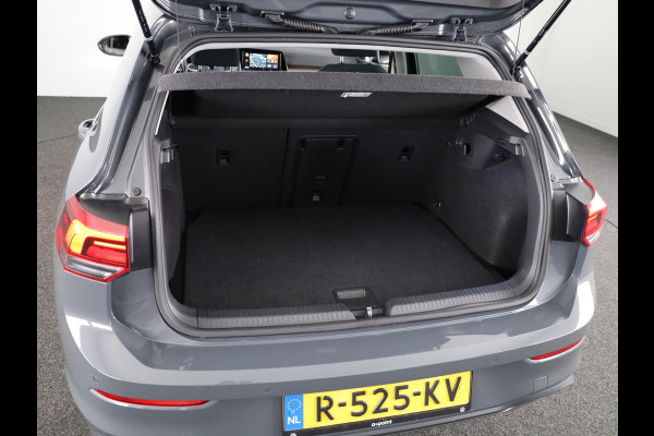 Volkswagen Golf 1.0 eTSI Life 110PK | Automaat (DSG) | Navigatie | Parkeersensoren |