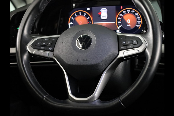 Volkswagen Golf 1.0 eTSI Life 110PK | Automaat (DSG) | Navigatie | Parkeersensoren |