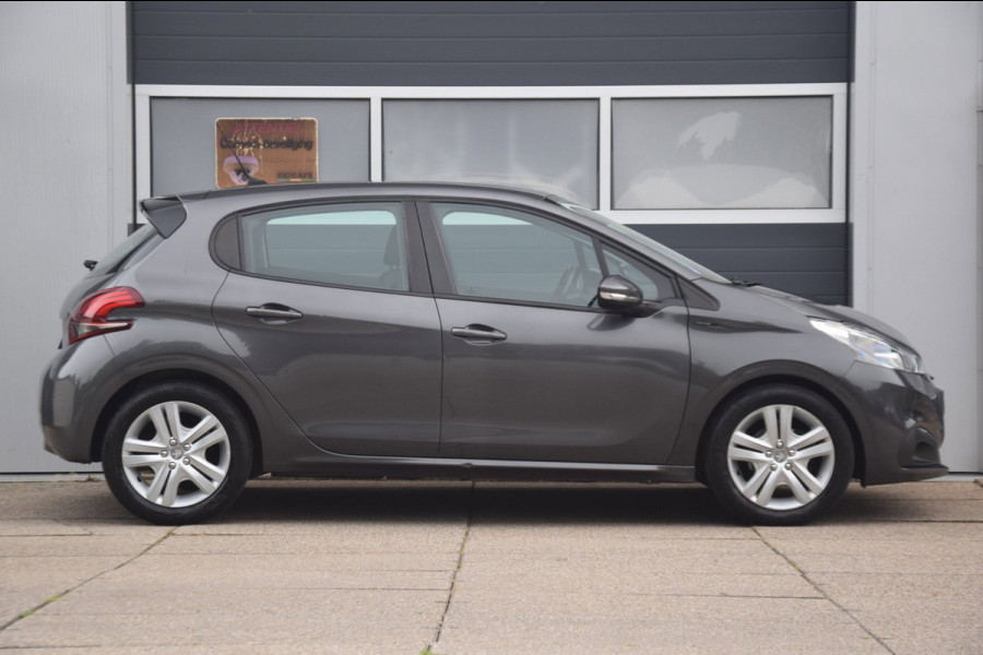 Peugeot 208 1.2 PureTech Signature DB RIEM RECENT VERNIEUWD/APPLE CARPLAY/ARMSTEUN