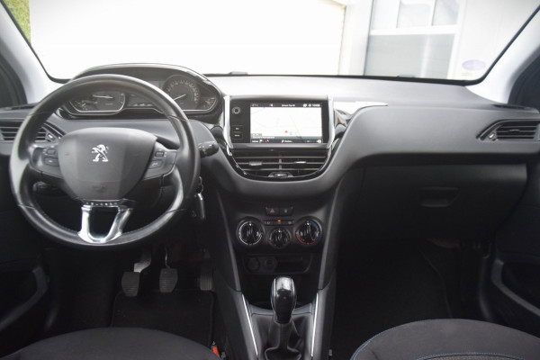 Peugeot 208 1.2 PureTech Signature DB RIEM RECENT VERNIEUWD/APPLE CARPLAY/ARMSTEUN