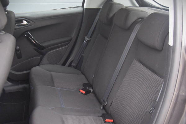 Peugeot 208 1.2 PureTech Signature DB RIEM RECENT VERNIEUWD/APPLE CARPLAY/ARMSTEUN