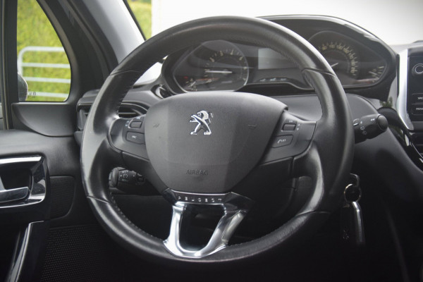 Peugeot 208 1.2 PureTech Signature DB RIEM RECENT VERNIEUWD/APPLE CARPLAY/ARMSTEUN