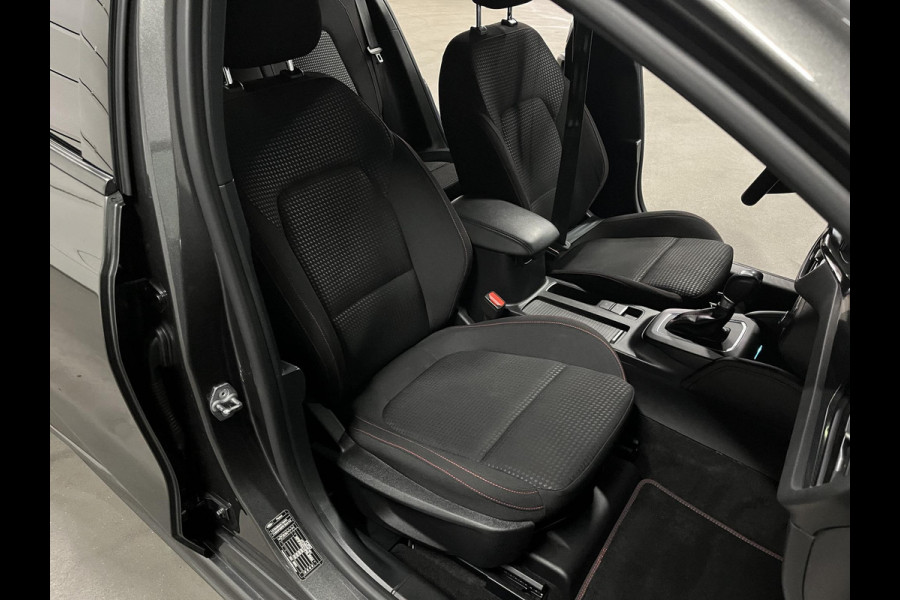 Ford FOCUS Wagon 1.0 EcoBoost Hybrid ST Line X Trekhaak | Adapt. cruise | Stoel-/Stuur verwarming | Voorruitverwarming | Keyless | Camera