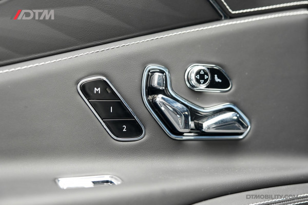 Bentley Flying Spur 6.0 W12 Mulliner | Black Line | Illuminated Flying B | Naim Audio