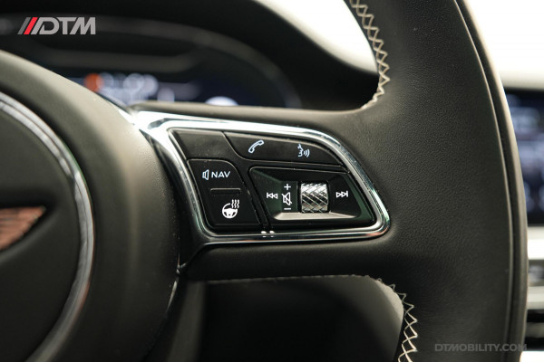 Bentley Flying Spur 6.0 W12 Mulliner | Black Line | Illuminated Flying B | Naim Audio