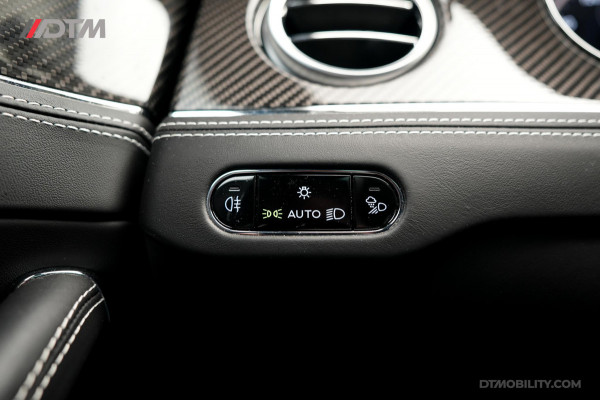 Bentley Flying Spur 6.0 W12 Mulliner | Black Line | Illuminated Flying B | Naim Audio