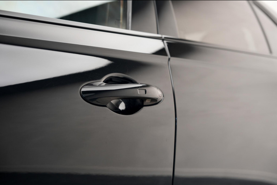 Bentley Flying Spur 6.0 W12 Mulliner | Black Line | Illuminated Flying B | Naim Audio