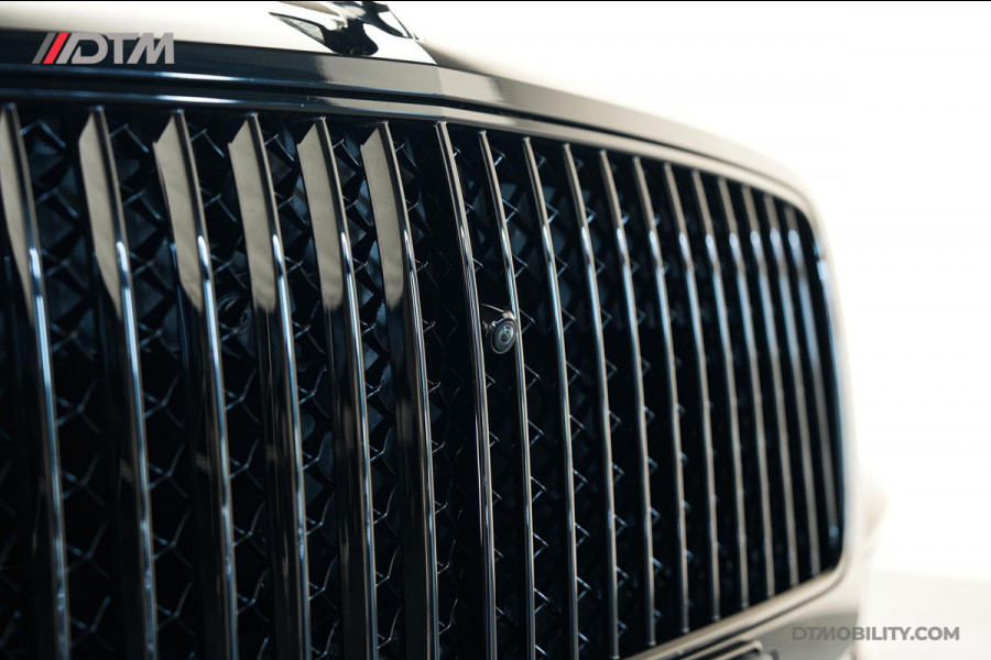 Bentley Flying Spur 6.0 W12 Mulliner | Black Line | Illuminated Flying B | Naim Audio