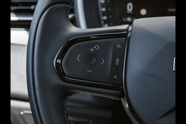 Lynk & Co 01 1.5 Black Edition Pano|360° Camera|ACC|Trekhaak|Navi|Carplay