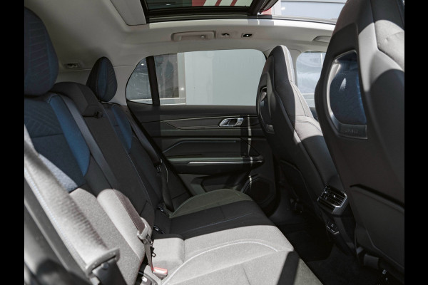 Lynk & Co 01 1.5 Black Edition Pano|360° Camera|ACC|Trekhaak|Navi|Carplay