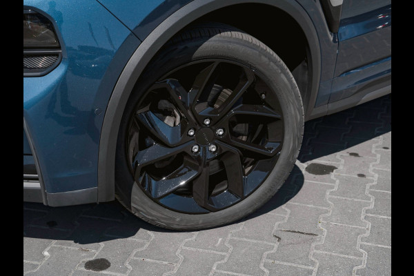Lynk & Co 01 1.5 Black Edition Pano|360° Camera|ACC|Trekhaak|Navi|Carplay