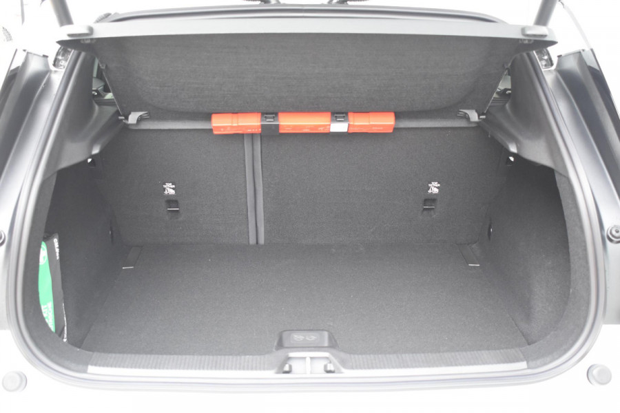 Volvo EX30 272PK Single Motor Extended Range Europa 69 kWh / Adaptive Cruise Control / Harman Kardon / Extra getint glas / Stoelverwarming / Stuurverwarming / Achteruitrijcamera / Elektrisch verstelbare stoelen / 20" velgen