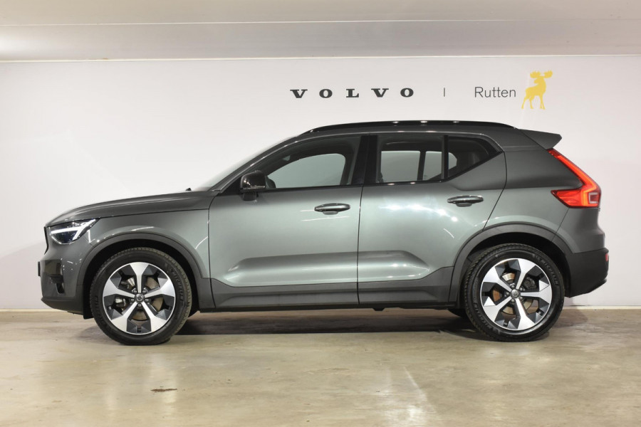 Volvo XC40 B4 211PK Automaat Plus Dark / Adaptive Cruise Control / Harman Kardon / Stuur- & Stoelverwarming / Elektrische achterklep / Achteruitrijcamera / Elektrische stoelverst. met geheugen / Trekhaak elektrisch inklapbaar