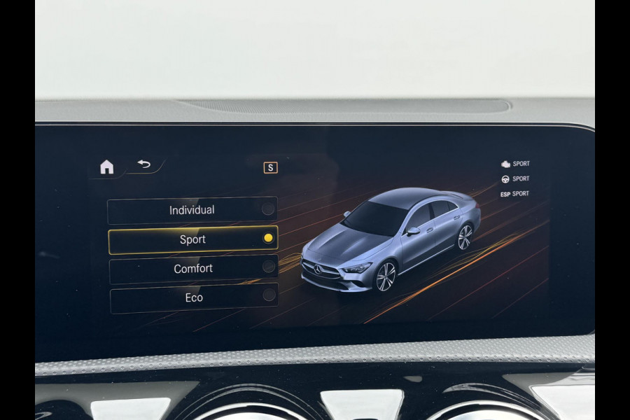 Mercedes-Benz CLA-Klasse 180 AMG Line AMG-LINE | SFEER VERLICHTING | WIDE-SCREEN
