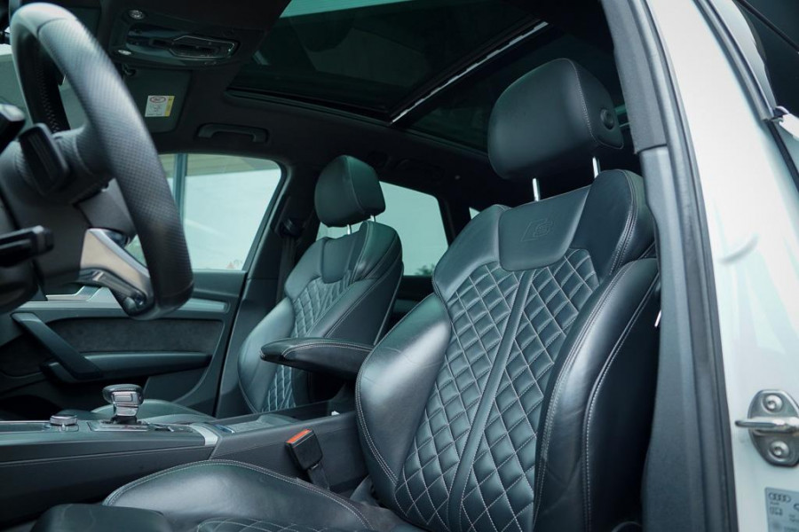 Audi Q5 3.0 TDI quattro Sport S Line Black Edition / Pano / Leder / Luchtvering / Adaptive Cruise