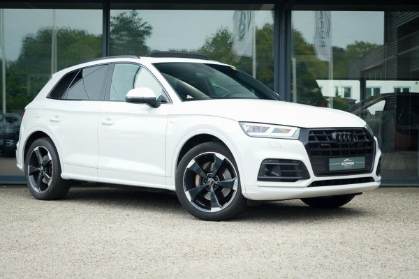 Audi Q5 3.0 TDI quattro Sport S Line Black Edition / Pano / Leder / Luchtvering / Adaptive Cruise