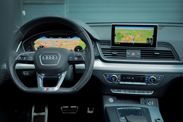 Audi Q5 3.0 TDI quattro Sport S Line Black Edition / Pano / Leder / Luchtvering / Adaptive Cruise