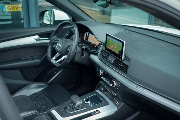 Audi Q5 3.0 TDI quattro Sport S Line Black Edition / Pano / Leder / Luchtvering / Adaptive Cruise