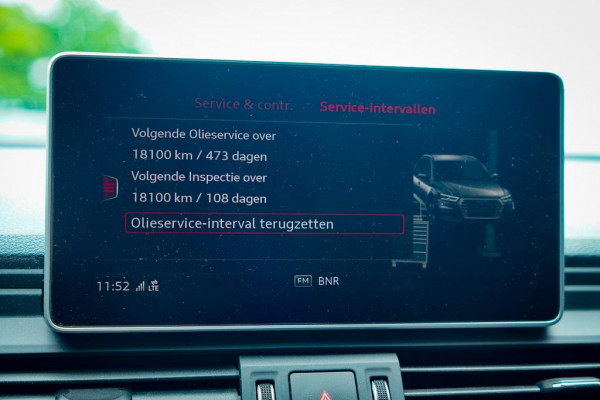 Audi Q5 3.0 TDI quattro Sport S Line Black Edition / Pano / Leder / Luchtvering / Adaptive Cruise