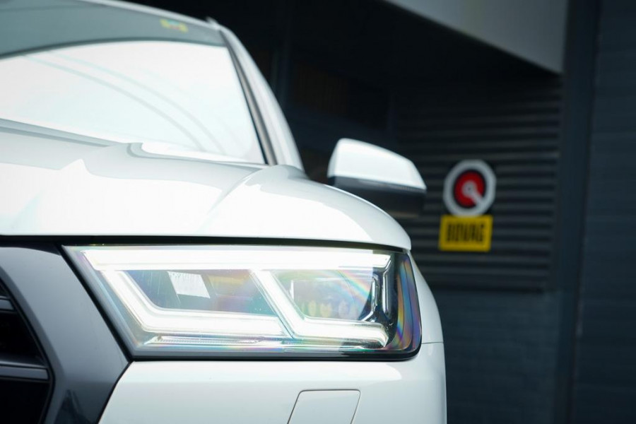 Audi Q5 3.0 TDI quattro Sport S Line Black Edition / Pano / Leder / Luchtvering / Adaptive Cruise