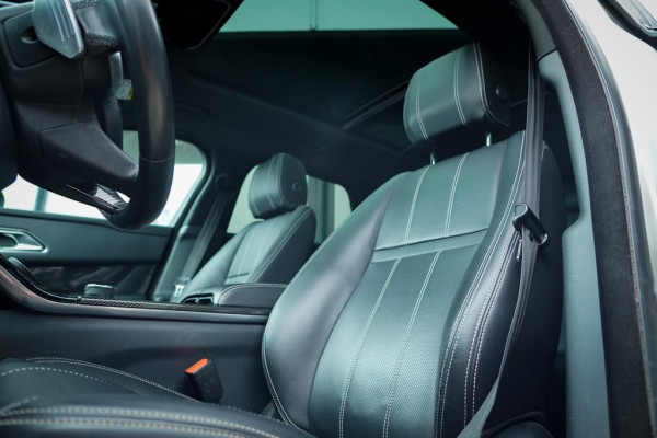 Land Rover Range Rover Velar 3.0 V6 AWD First Edition / Pano / Luchtvering / Meridian Surround / 23''