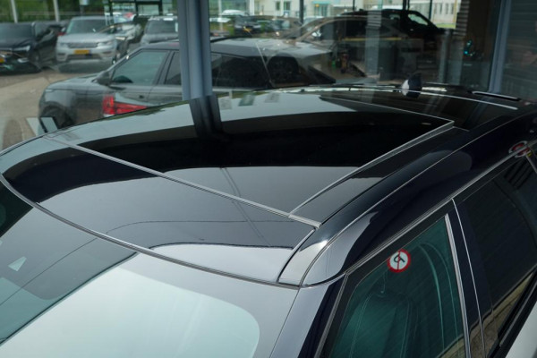 Land Rover Range Rover Velar 3.0 V6 AWD First Edition / Pano / Luchtvering / Meridian Surround / 23''