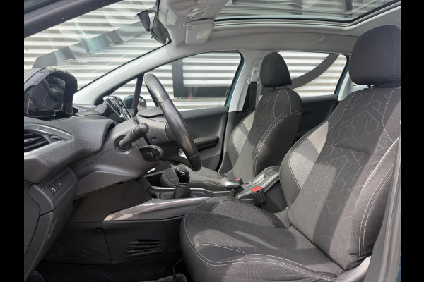 Peugeot 2008 1.2 PureTech Blue Lion 2e Eigenaar|Navi|Pano|Carplay|D-riem vv in 2024|Trekhaak|Airco|Cruise|PDC|N.A.P|APK tot 02-2027