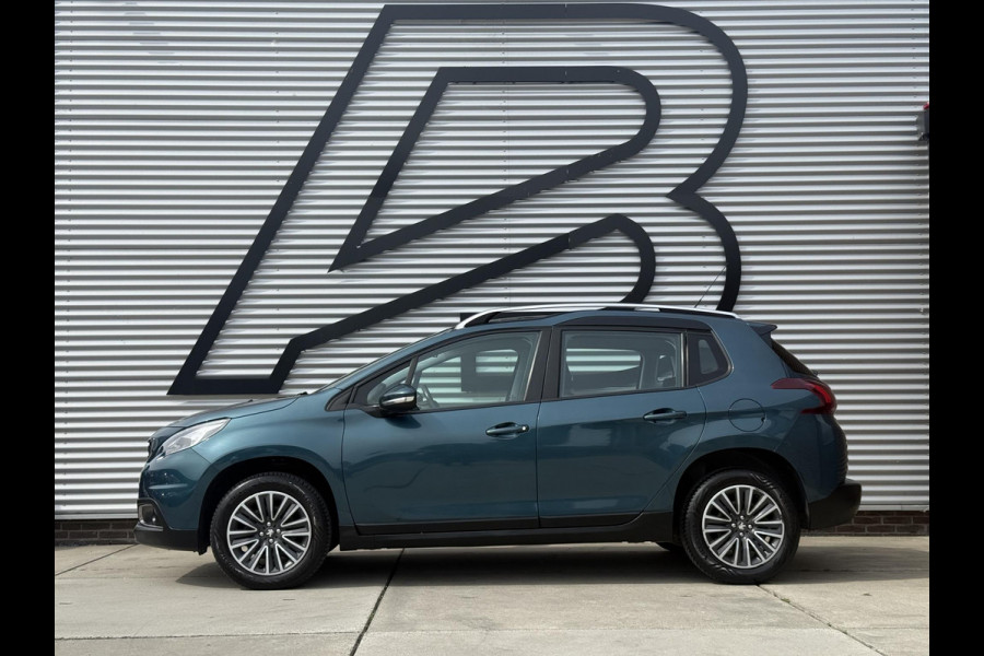 Peugeot 2008 1.2 PureTech Blue Lion 2e Eigenaar|Navi|Pano|Carplay|D-riem vv in 2024|Trekhaak|Airco|Cruise|PDC|N.A.P|APK tot 02-2027
