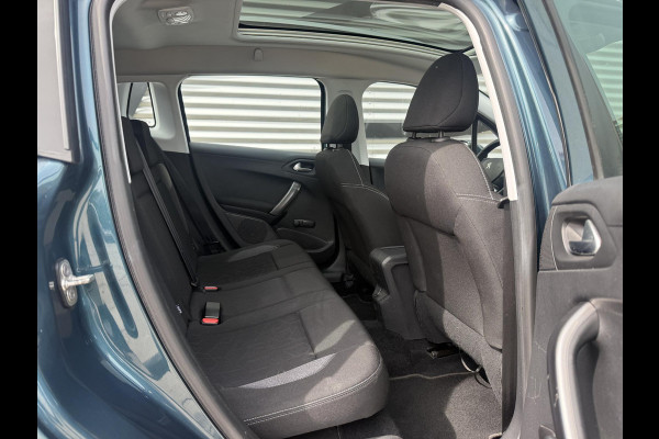 Peugeot 2008 1.2 PureTech Blue Lion 2e Eigenaar|Navi|Pano|Carplay|D-riem vv in 2024|Trekhaak|Airco|Cruise|PDC|N.A.P|APK tot 02-2027