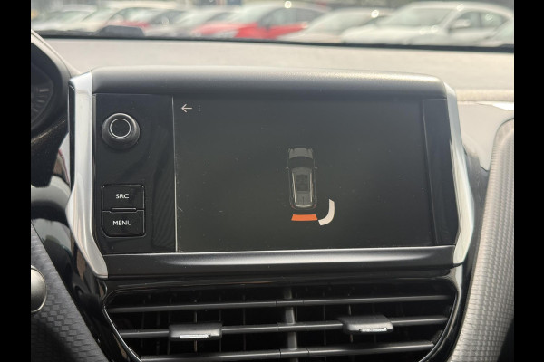 Peugeot 2008 1.2 PureTech Blue Lion 2e Eigenaar|Navi|Pano|Carplay|D-riem vv in 2024|Trekhaak|Airco|Cruise|PDC|N.A.P|APK tot 02-2027