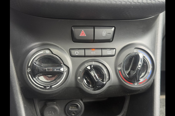 Peugeot 2008 1.2 PureTech Blue Lion 2e Eigenaar|Navi|Pano|Carplay|D-riem vv in 2024|Trekhaak|Airco|Cruise|PDC|N.A.P|APK tot 02-2027