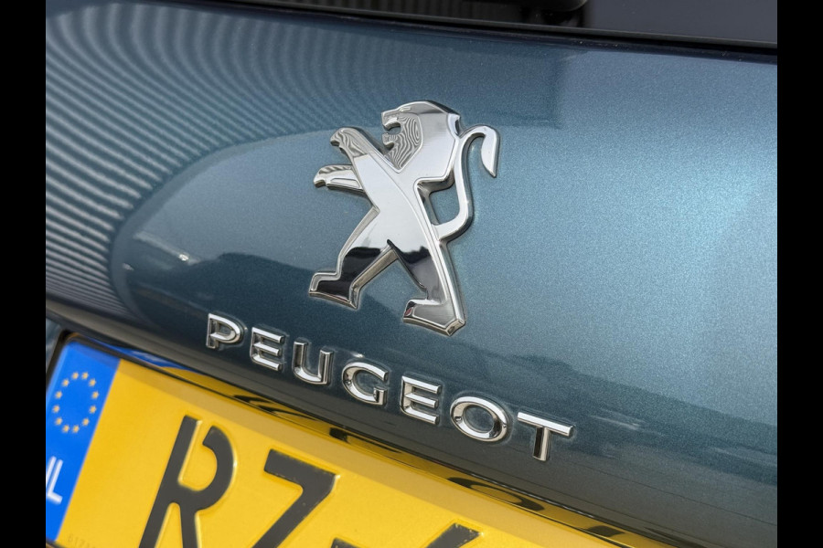 Peugeot 2008 1.2 PureTech Blue Lion 2e Eigenaar|Navi|Pano|Carplay|D-riem vv in 2024|Trekhaak|Airco|Cruise|PDC|N.A.P|APK tot 02-2027