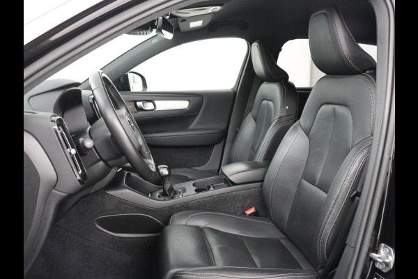 Volvo XC40 1.5 T3 Inscription | Leder | Stoelverwarming | Trekhaak | Carplay | Harman/Kardon | Camera | Keyless | Navigatie | Achterbankverwarming | Memory | Full LED | Cruise control | Parkeerhulp