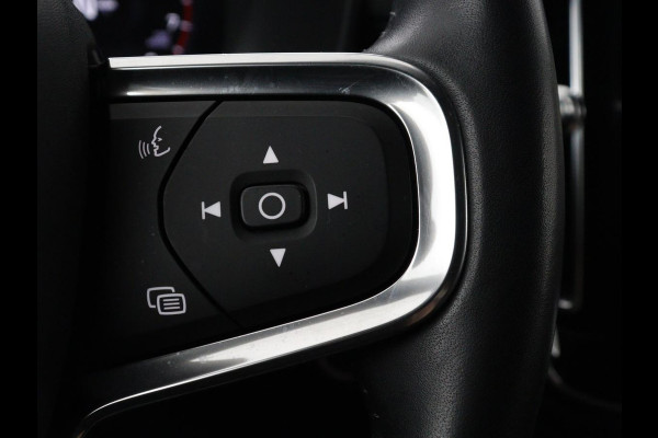 Volvo XC40 1.5 T3 Inscription | Leder | Stoelverwarming | Trekhaak | Carplay | Harman/Kardon | Camera | Keyless | Navigatie | Achterbankverwarming | Memory | Full LED | Cruise control | Parkeerhulp