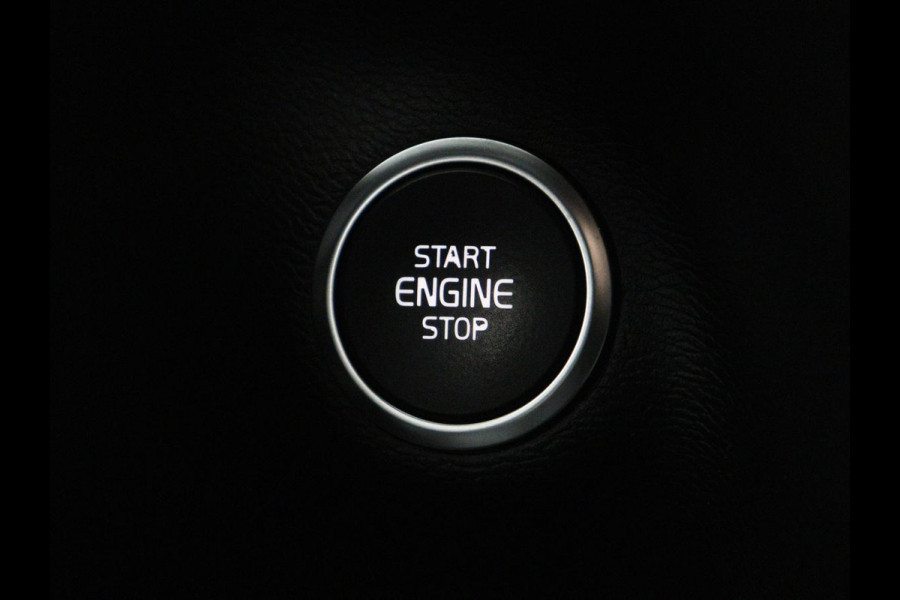 Volvo XC40 1.5 T3 Inscription | Leder | Stoelverwarming | Trekhaak | Carplay | Harman/Kardon | Camera | Keyless | Navigatie | Achterbankverwarming | Memory | Full LED | Cruise control | Parkeerhulp