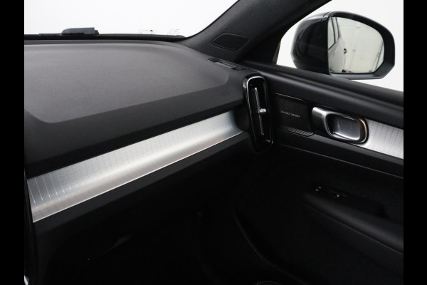 Volvo XC40 1.5 T3 Inscription | Leder | Stoelverwarming | Trekhaak | Carplay | Harman/Kardon | Camera | Keyless | Navigatie | Achterbankverwarming | Memory | Full LED | Cruise control | Parkeerhulp