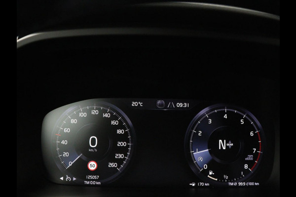 Volvo XC40 1.5 T3 Inscription | Leder | Stoelverwarming | Trekhaak | Carplay | Harman/Kardon | Camera | Keyless | Navigatie | Achterbankverwarming | Memory | Full LED | Cruise control | Parkeerhulp