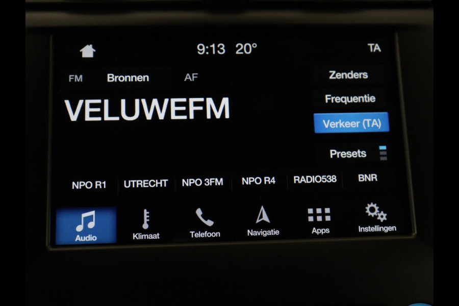 Ford Mondeo 1.5 ST Line | Trekhaak | Stoelverwarming | Keyless | Carplay | Navigatie | Stuurverwarming | Park Assist | Sfeerverlichting | DAB | Climate control | Bluetooth | Cruise control | Origineel NL