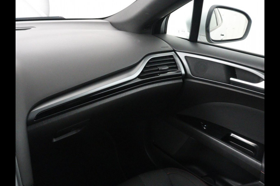 Ford Mondeo 1.5 ST Line | Trekhaak | Stoelverwarming | Keyless | Carplay | Navigatie | Stuurverwarming | Park Assist | Sfeerverlichting | DAB | Climate control | Bluetooth | Cruise control | Origineel NL