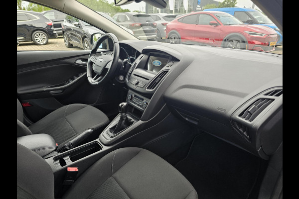 Ford FOCUS Wagon 1.0 Lease Edition Navigatie | Cruise control | Apple Carplay / Android auto | PDC achter etc.