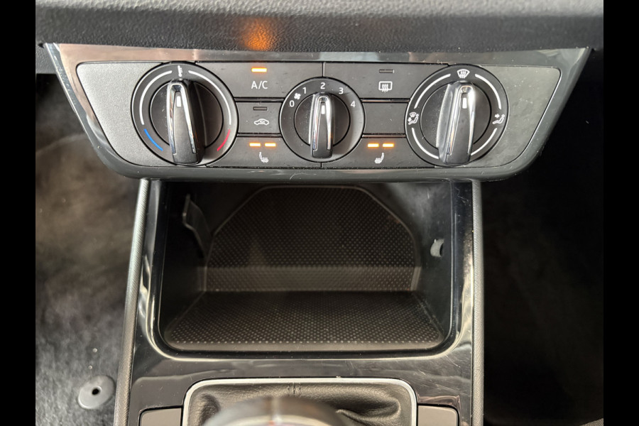 Škoda Fabia 1.0 TSi 95pk Ambition 5-drs. CARPLAY/CRUISE/PDC/TREKHAAK/STOELVERWARMING