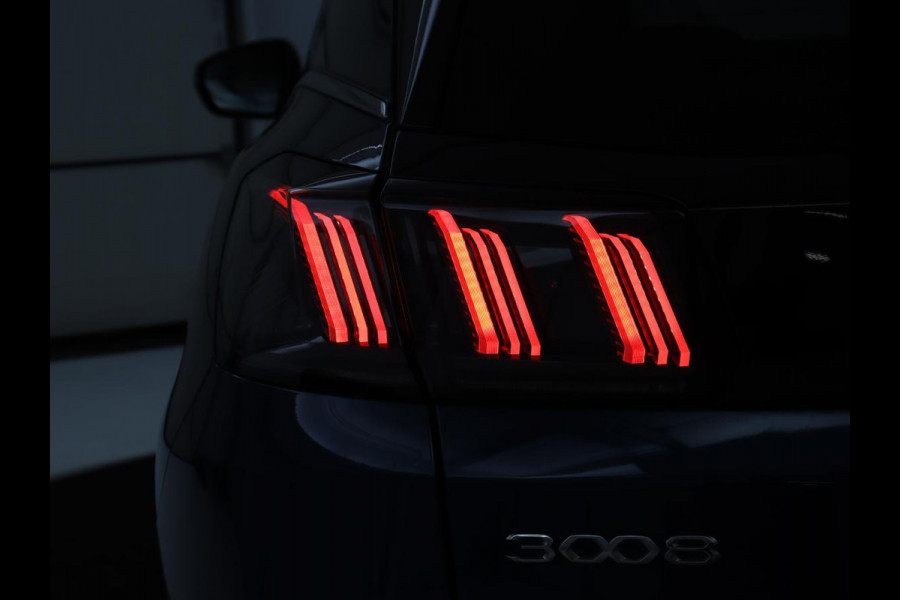 Peugeot 3008 1.6 HYbrid 225 GT Pack Business | SOH 92,5% | Stoelverwarming | Focal Sound | Adaptive cruise | 360 Camera | Alcantara | Carplay | Massage | Memory | Navigatie | Park Assist | PHEV | Plug In