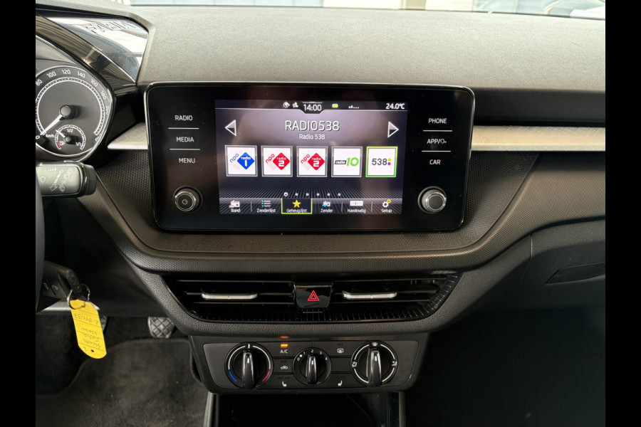 Škoda Fabia 1.0 TSi 95pk Ambition 5-drs. CARPLAY/CRUISE/PDC/TREKHAAK/STOELVERWARMING