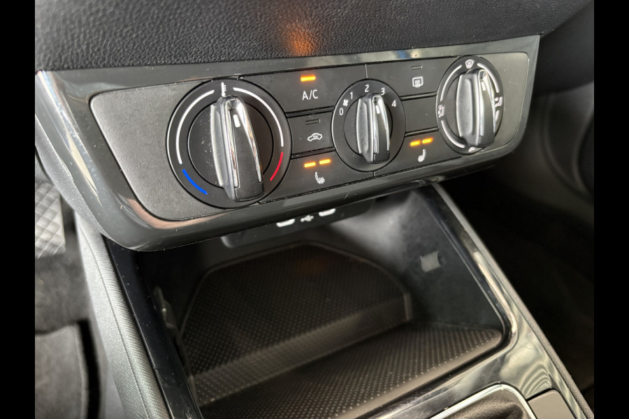 Škoda Fabia 1.0 TSi 95pk Ambition 5-drs. CARPLAY/CRUISE/PDC/TREKHAAK/STOELVERWARMING