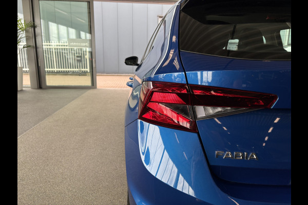 Škoda Fabia 1.0 TSi 95pk Ambition 5-drs. CARPLAY/CRUISE/PDC/TREKHAAK/STOELVERWARMING