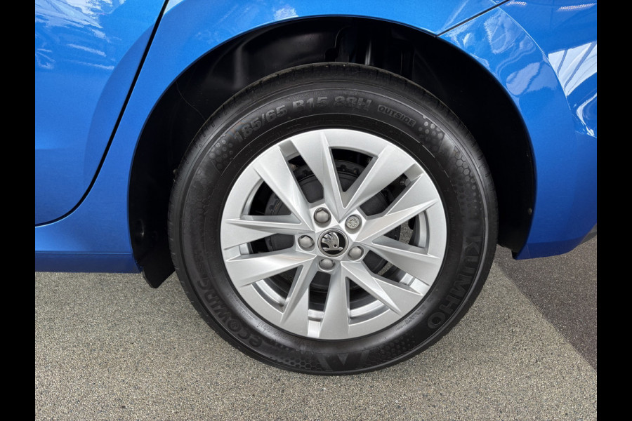 Škoda Fabia 1.0 TSi 95pk Ambition 5-drs. CARPLAY/CRUISE/PDC/TREKHAAK/STOELVERWARMING