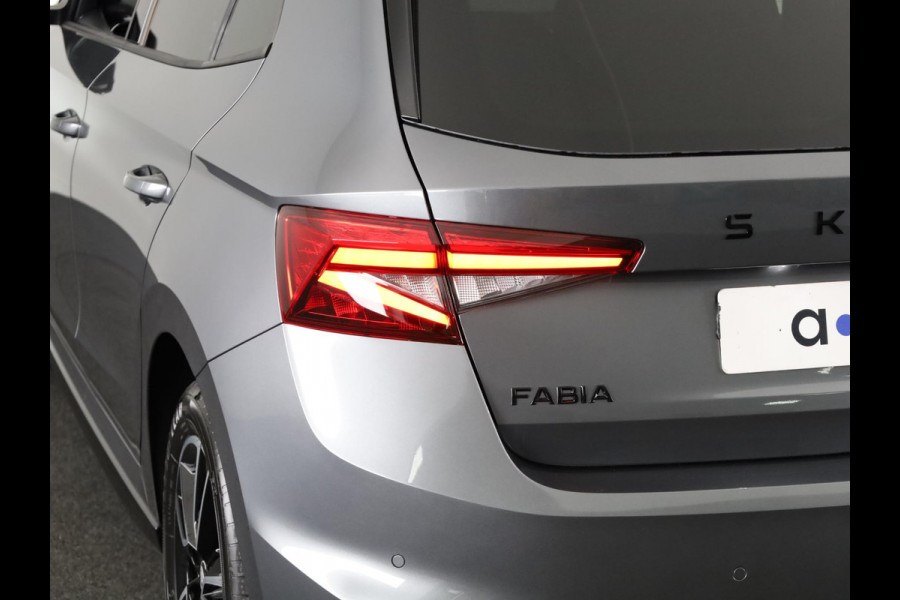 Škoda Fabia Monte Carlo 1.0 TSI 95 pk 5 versn. Hand | Verwarmbare voorstoelen | ACC | Hill start
