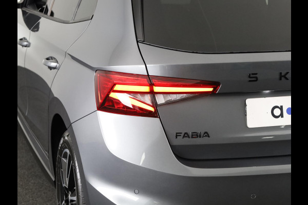 Škoda Fabia Monte Carlo 1.0 TSI 95 pk 5 versn. Hand | Verwarmbare voorstoelen | ACC | Hill start