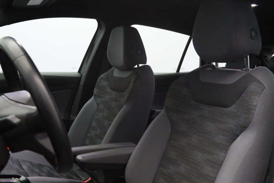 Volkswagen ID.4 Life 77 kWh 204 PK, SOH 92 %, Trekhaak, Carplay, WInterpakket, Adap. Cruise Control