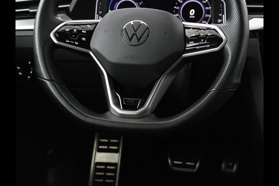 Volkswagen Arteon Shooting Brake 1.4 TSI eHybrid R-Line Business+ | SOH 91,1% | Panoramadak | Trekhaak | Stoelverwarming | Matrix LED | Carplay | Sfeerverlichting | Adaptive cruise | Leder/Alcantara | PHEV | Plug In